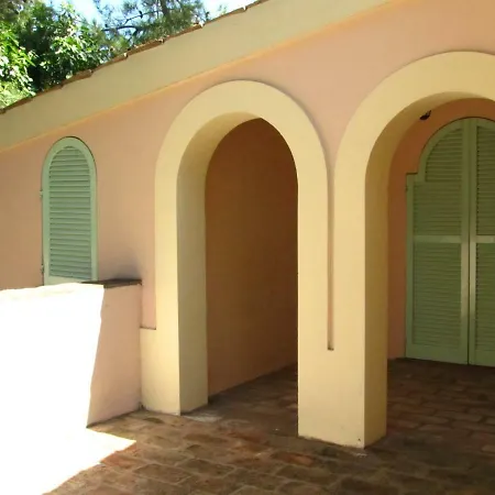 Espaniola Exclusive Bed & Breakfast Spoltore
